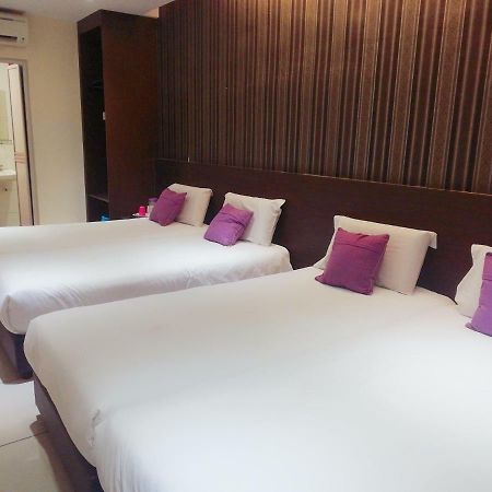 Remember Hotel Bukit Gambir Esterno foto