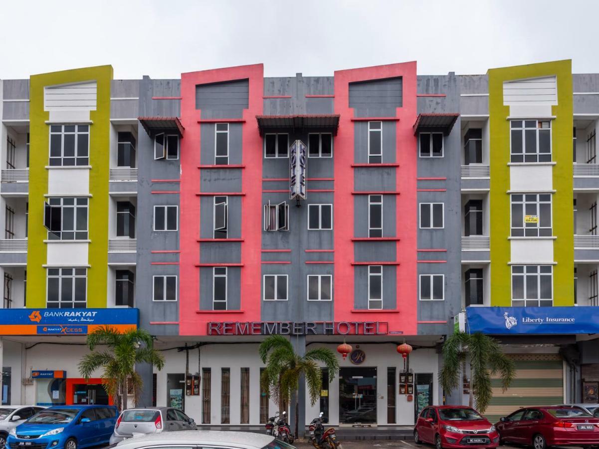 Remember Hotel Bukit Gambir Esterno foto